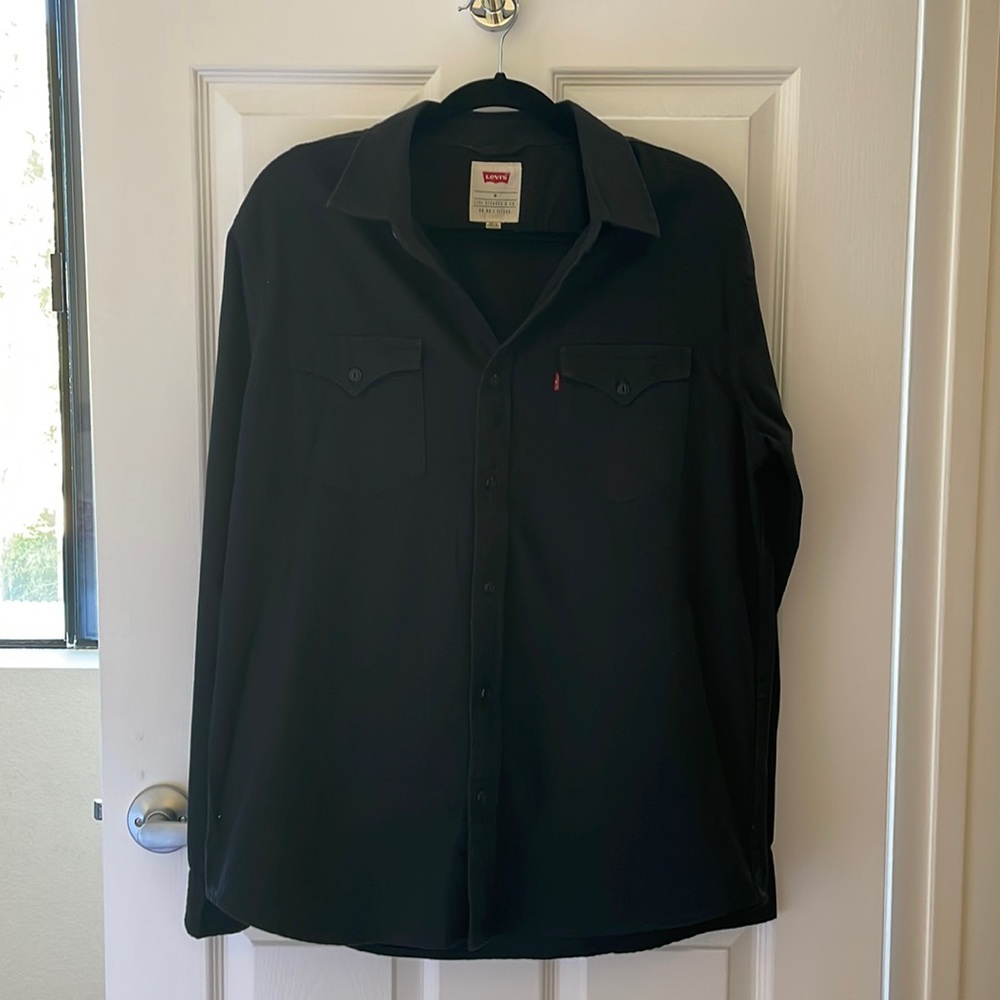 Levi’s Button Down Shirt